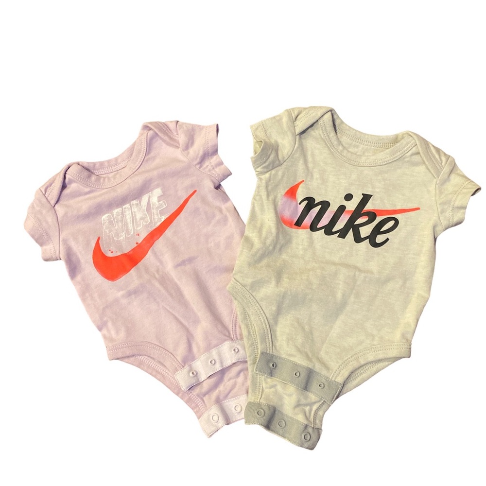 NIKE 2 Piece Set Short Sleeve Onesies Gray and Lavender with Neon